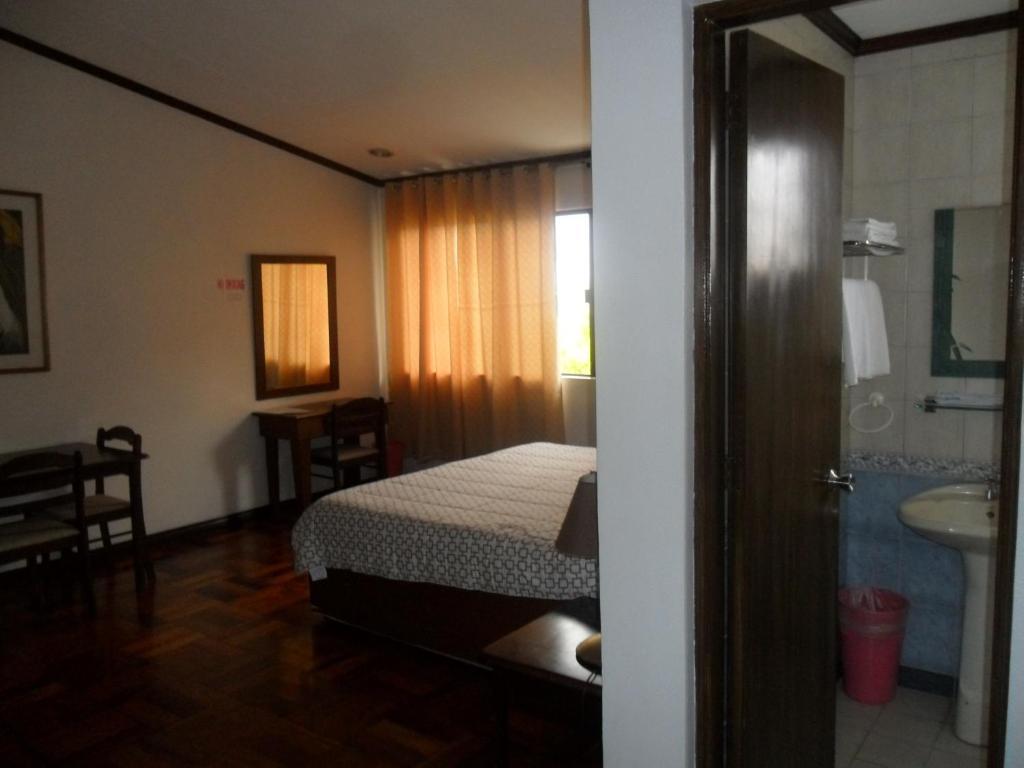 Tagaytay Econo Hotel Tagaytay City Room photo