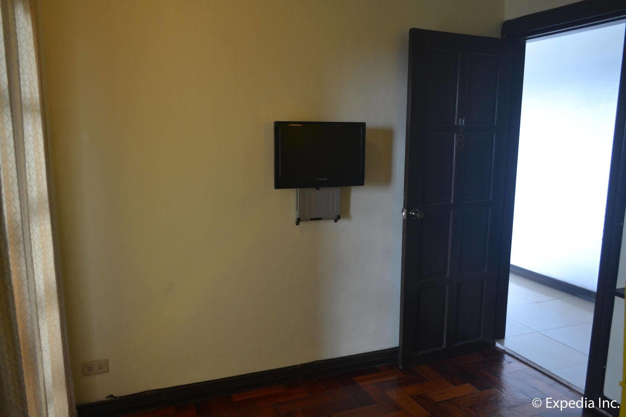 Tagaytay Econo Hotel Tagaytay City Exterior photo